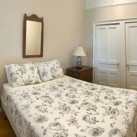 Апартаменти 32 Ontario St Стратфорд Екстер'єр фото