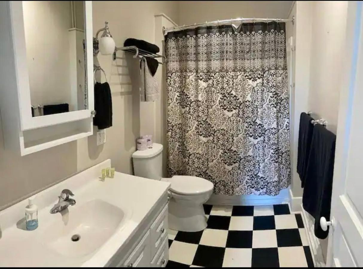 Апартаменти 32 Ontario St Стратфорд Екстер'єр фото